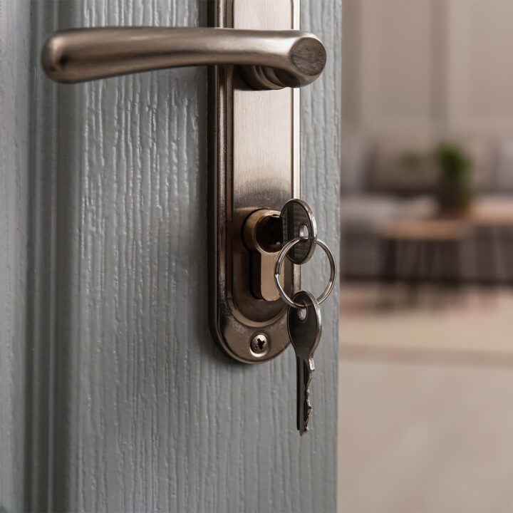 a keyed alike lock for a front door that open into the living room of a property